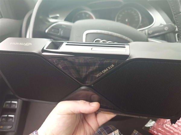 96GB显存！RTX PRO 6000专业显卡开卖 最贵达9万元