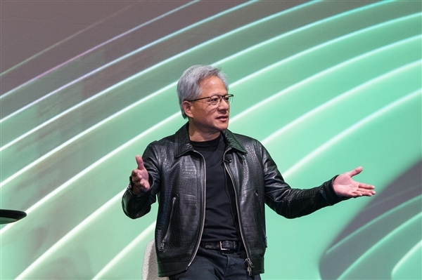 黄仁勋直言：不会用AI的人将失业！