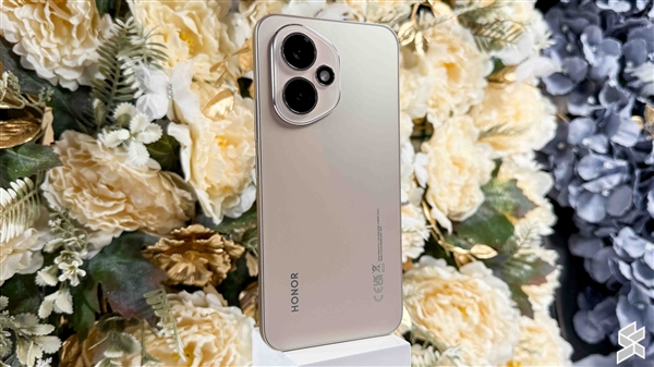 荣耀400系列中国版本为特供加强版：配置大升级