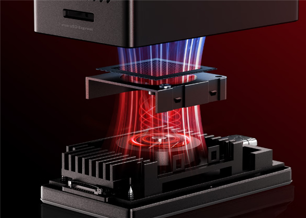 549元 雷克沙推出microSD Express存储卡读卡器：内置风扇 至多可降19℃