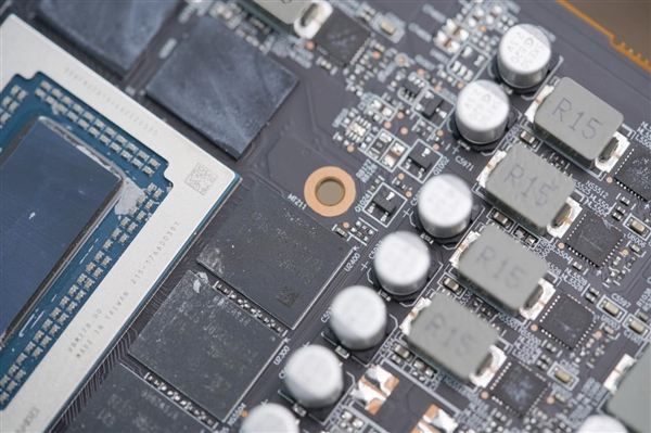 碾压RTX 5060 Ti！蓝宝石RX 9070 GRE GAMING OC 12GB DUAL显卡图赏