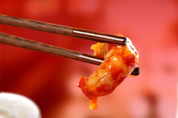 小龙虾价格腰斩 业内人士：还会再降