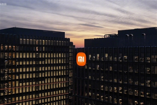 自研SoC芯片玄戒O1突然官宣！雷军：小米十年造芯路始于2014年 超大投入和勇气