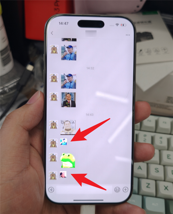 iPhone用户被表情包闪瞎 这事得赖微信