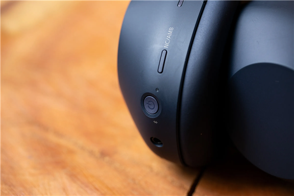 索尼最强降噪耳机WH-1000XM6正式发布！售价超3200元、回归可折叠