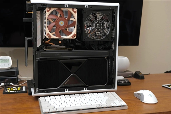 96GB显存要9万元！RTX PRO 6000专业卡首测：只比5090快了区区9％