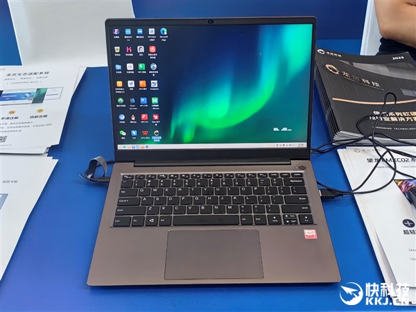 龙芯生态大规模落地郑州航空港!信创、AI双拳出击