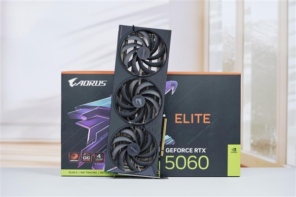 技嘉新甜点卡！小雕AORUS RTX 5060 ELITE 8GB显卡图赏