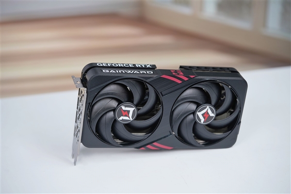 特大双风扇！耕升RTX 5060暴风OC显卡图赏