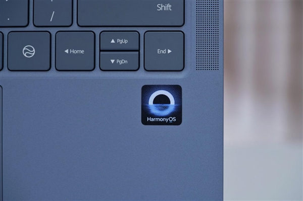 970克极致轻巧！华为MateBook Pro首款鸿蒙PC图赏