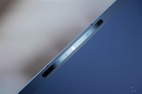 970克极致轻巧！华为MateBook Pro首款鸿蒙PC图赏