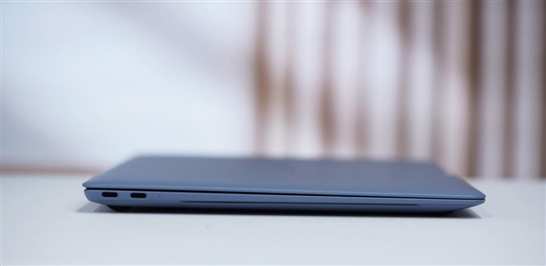 970克极致轻巧！华为MateBook Pro首款鸿蒙PC图赏