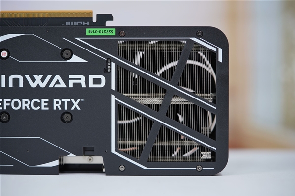 特大双风扇！耕升RTX 5060暴风OC显卡图赏