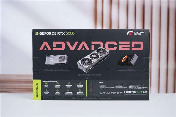 再续引力之环！七彩虹iGame RTX 5060 Adavanced OC显卡图赏