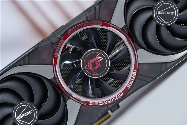 再续引力之环！七彩虹iGame RTX 5060 Adavanced OC显卡图赏