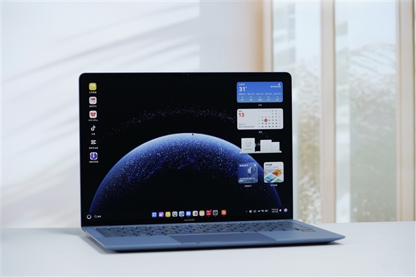 970克极致轻巧！华为MateBook Pro首款鸿蒙PC图赏