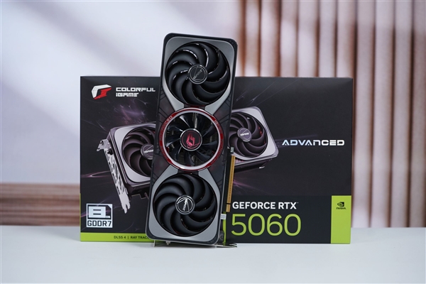 再续引力之环！七彩虹iGame RTX 5060 Adavanced OC显卡图赏
