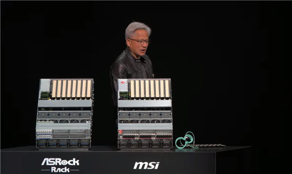 NVIDIA宣布RTX PRO服务器：八卡800GB显存、每秒3亿亿次