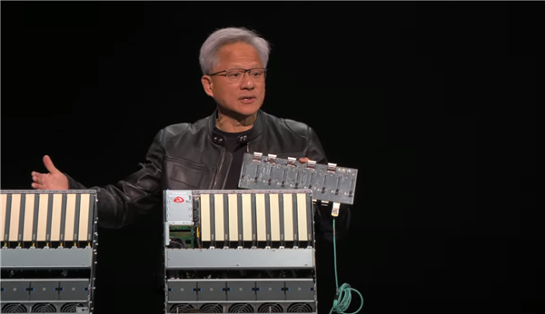 NVIDIA宣布RTX PRO服务器：八卡800GB显存、每秒3亿亿次