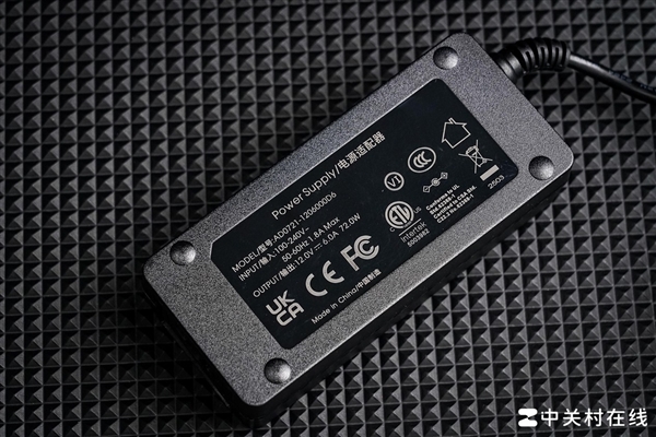 绿联NAS私有云DH4300 Plus评测 四盘家庭数据中心轻松打造