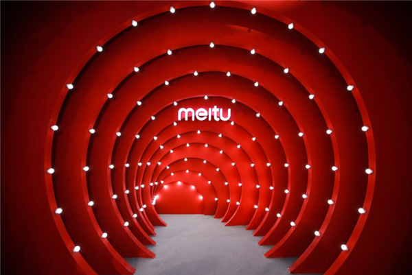 2.5亿美元！美图获阿里巴巴战略投资：双方将在AI与电商领域深度合作