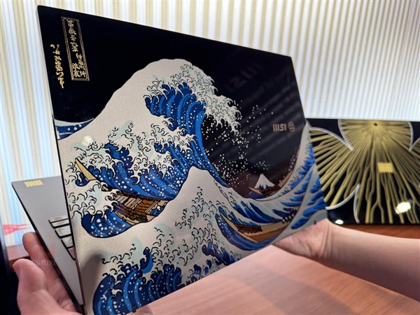 简直就是艺术品！微星推Prestige AI+ 13浮世绘笔记本：全球限量1000台