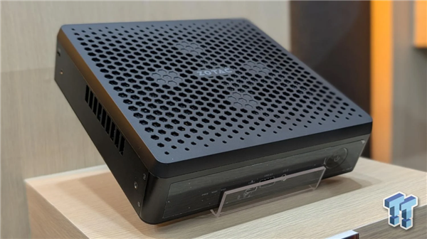 索泰搞了个全球最小RTX 5060 Ti 16GB主机：只有2.65升大小