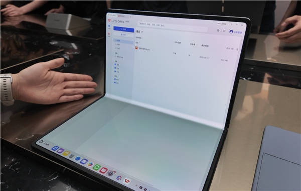 从手机到电脑 鸿蒙是怎么把它们连在一起的