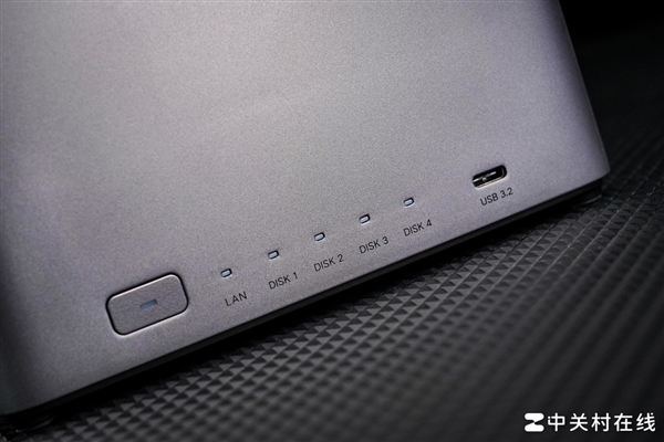 绿联NAS私有云DH4300 Plus评测 四盘家庭数据中心轻松打造