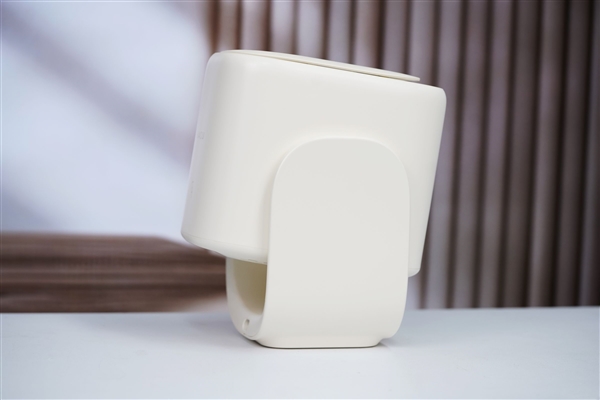 一体化云台精美小巧！哈趣投影Q1 Max图赏