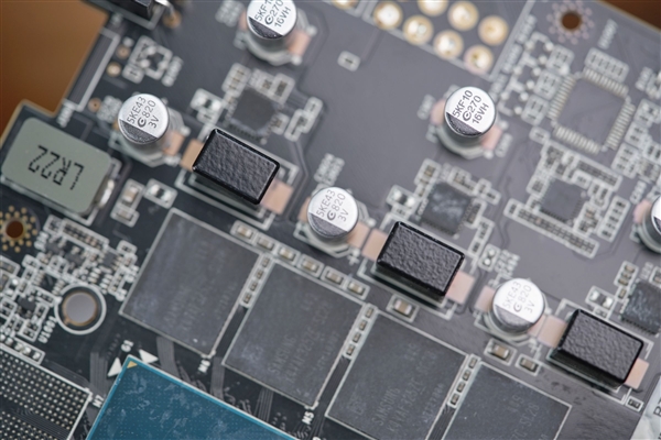 第四代电竞之心！铭瑄RTX 5070 iCraft OC 12G图赏