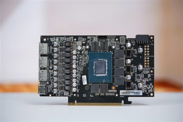 第四代电竞之心！铭瑄RTX 5070 iCraft OC 12G图赏