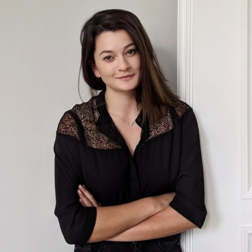 黄仁勋妻女现身中国台北电脑展：女儿黄敏珊超像爸爸