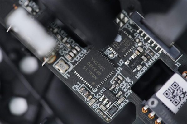 全球首搭NORDIC 54芯片！雷柏VT7二代系列鼠标图赏