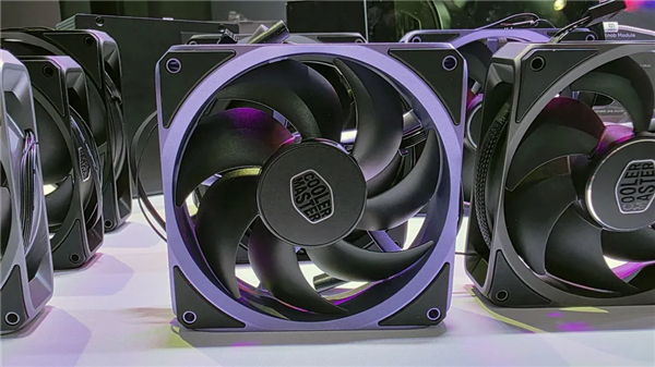 转疯了！酷冷至尊开发全铝散热风扇：最高4000RPM转速