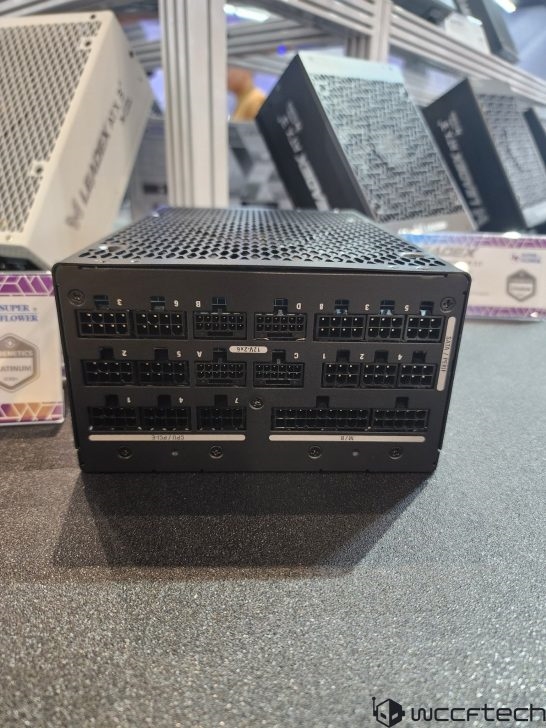 供电焦虑不存在！振华推出3300W电源：一口气喂饱四块RTX 5090