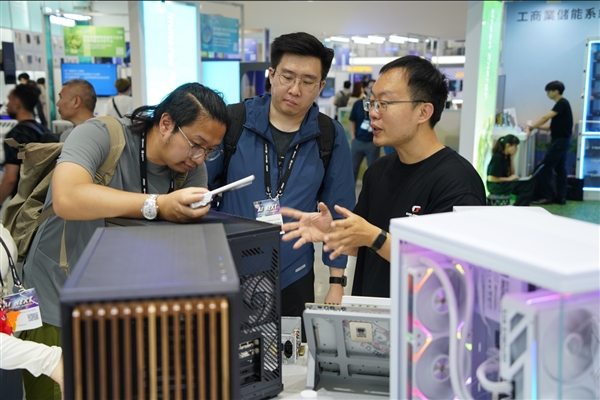 2025台北电脑展鑫谷看点回顾：这些产品实在太顶了！