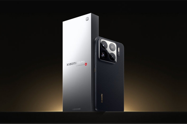 玄戒O1被谣言中伤 小米辟谣 雷军：请大家转发