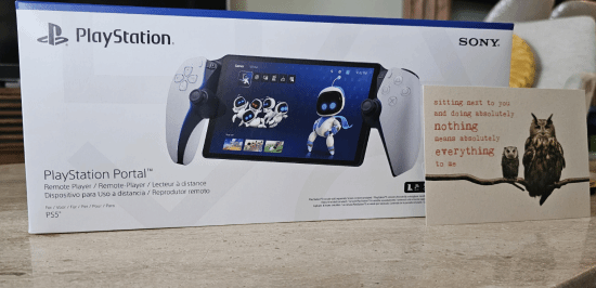 老婆送PS掌机羡煞网友 有人打游戏被训 他打游戏被宠！