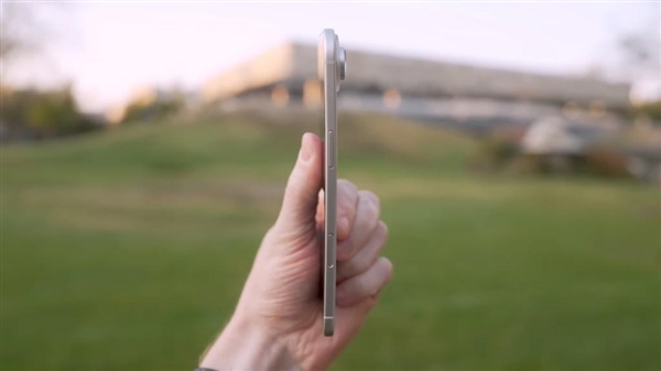 曝iPhone 17 Air仅重146g！梦回iPhone 6s时代