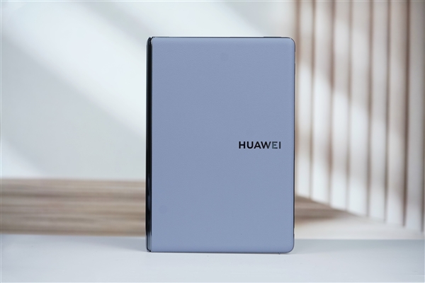 华为首款鸿蒙折叠屏电脑！MateBook Fold非凡大师图赏