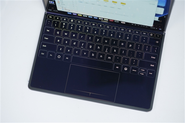 华为首款鸿蒙折叠屏电脑！MateBook Fold非凡大师图赏