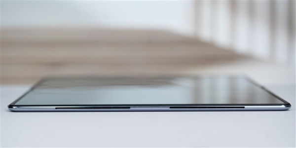 华为首款鸿蒙折叠屏电脑！MateBook Fold非凡大师图赏