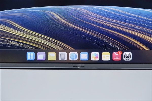 华为首款鸿蒙折叠屏电脑！MateBook Fold非凡大师图赏