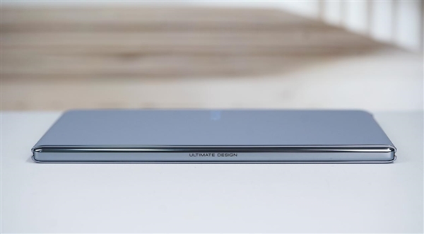华为首款鸿蒙折叠屏电脑！MateBook Fold非凡大师图赏