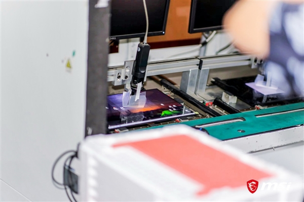 微星笔记本昆山工厂行：27.2万平米最大！自动化程度令人惊叹