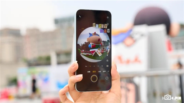 续航拍照全拉满就算了 还搞胶片氛围感 vivo太懂年轻人了