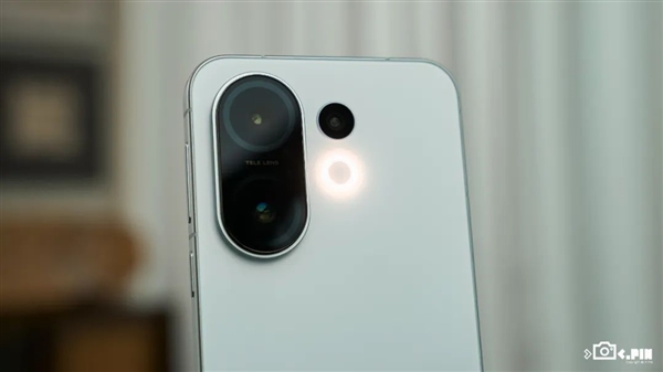 续航拍照全拉满就算了 还搞胶片氛围感 vivo太懂年轻人了