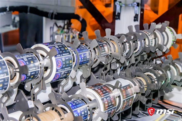 微星笔记本昆山工厂行：27.2万平米最大！自动化程度令人惊叹