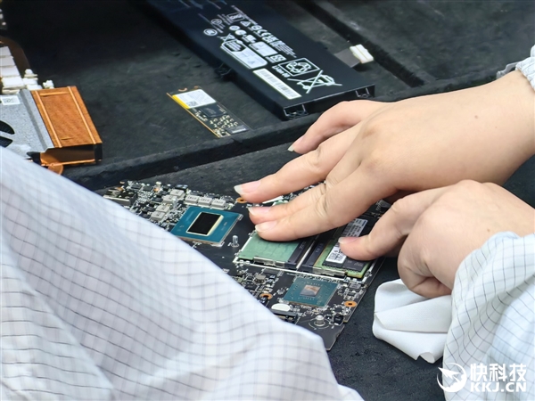 微星笔记本昆山工厂行：27.2万平米最大！自动化程度令人惊叹